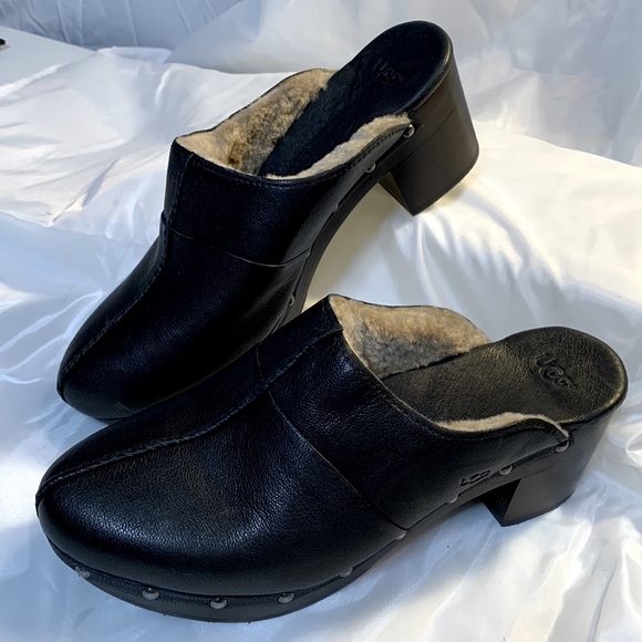 UGG black leather fur lined clogs size 9. NWOT - Picture 1 of 9